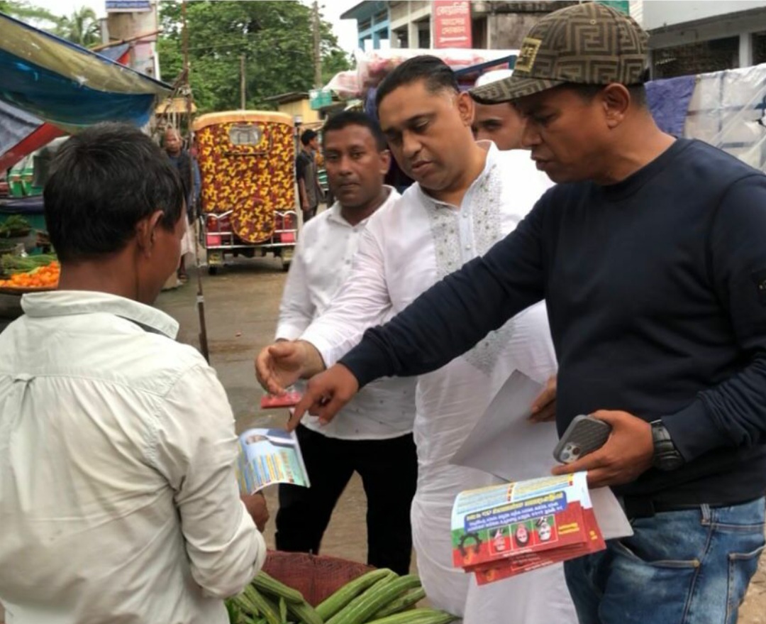 জগন্নাথপুরে বিএনপির ৩১ দফার লিফলেট বিতরণ করলেন এম এ সাত্তার-